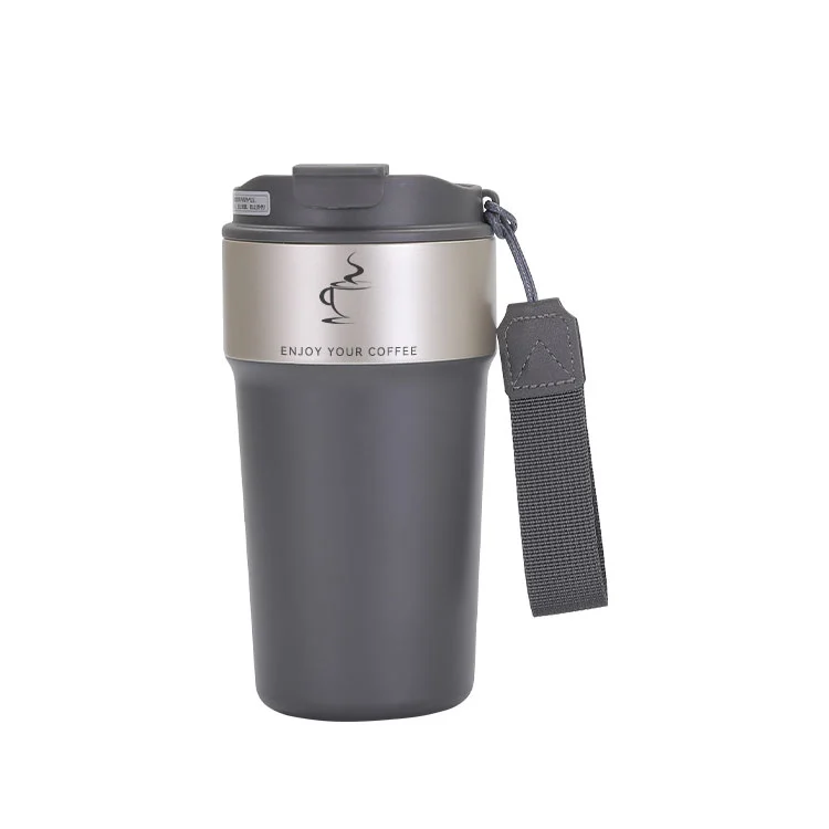 Taza de café con tapa