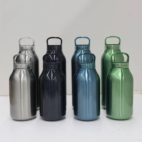 Botellas de acero inoxidable aislados térmicos