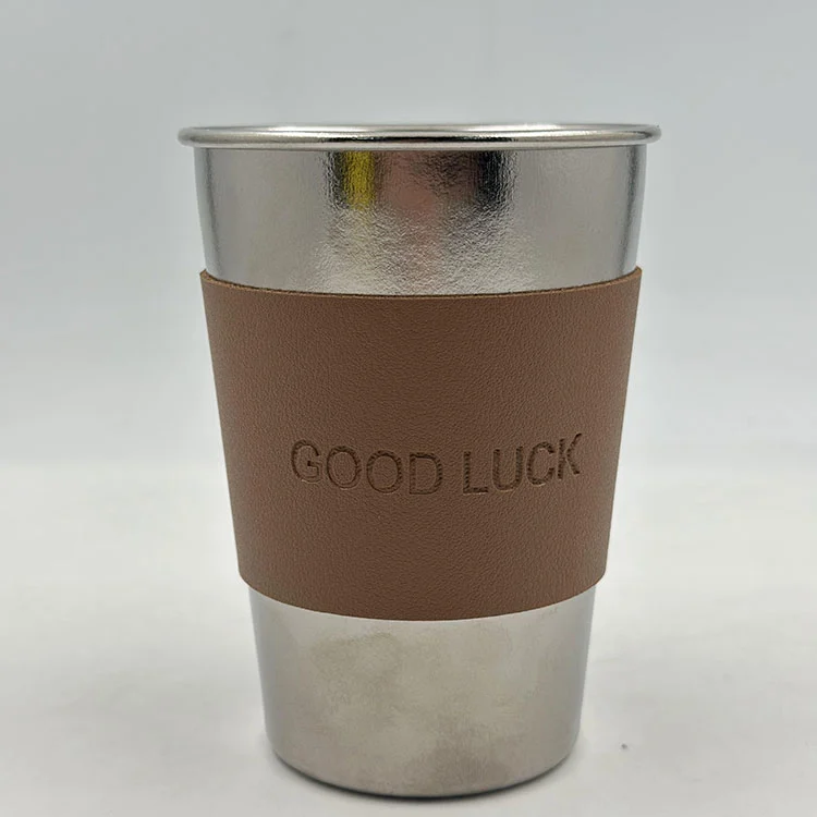 Taza de titanio